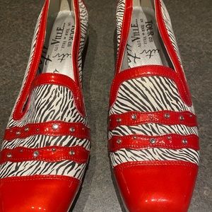 Un tour en ville red patent leather loafers shoes size 9.5  or 41 UE women